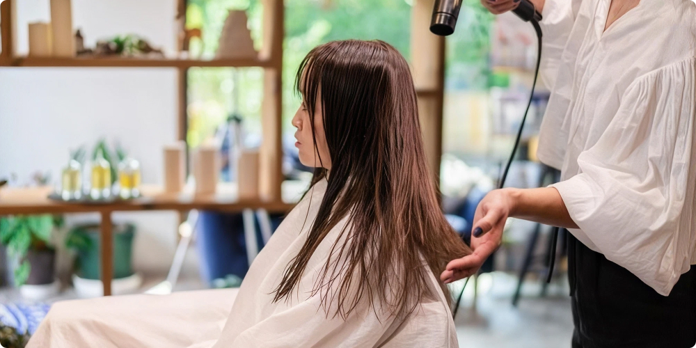 美容師は離職率が高いって本当？やめる理由と長く働き続ける秘訣 タイトル画像