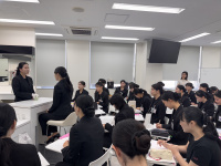 ビューティアドバイザーコース 美容部員の卵たち、奮闘中!!