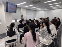 ビューティアドバイザーコース2年　「世界にひとつだけのブランドを創る」